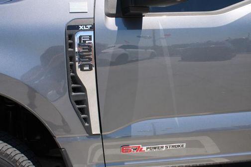 2023 Ford F-350 XLT