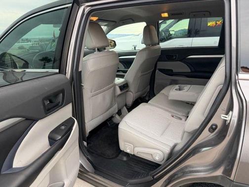 2018 Toyota Highlander LE Plus