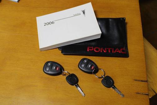 2006 Pontiac Solstice Base