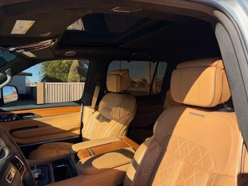 2022 Jeep Grand Wagoneer Series III 4x4