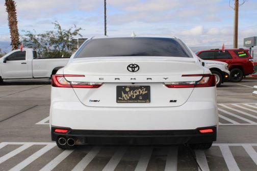 2025 Toyota Camry SE