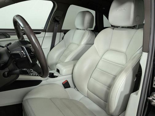 Black 2020 Porsche Macan Macan GTS