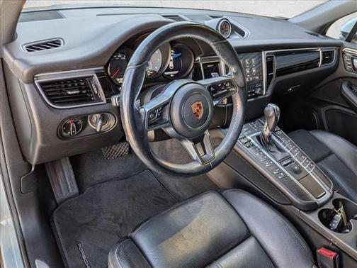 2018 Porsche Macan S