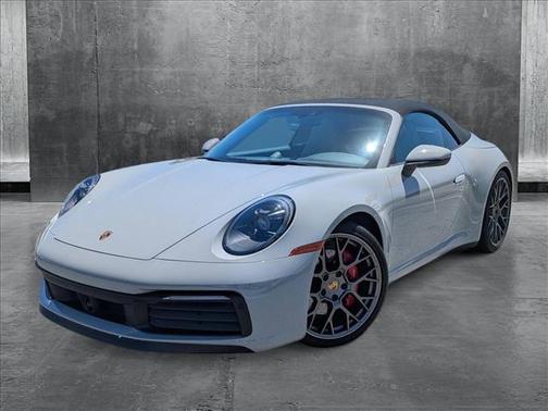 2020 Porsche 911 Carrera 4S Cabriolet