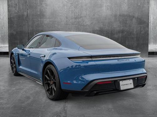 2022 Porsche Taycan GTS