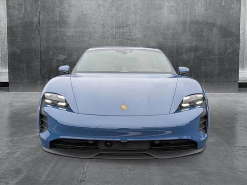 2022 Porsche Taycan GTS