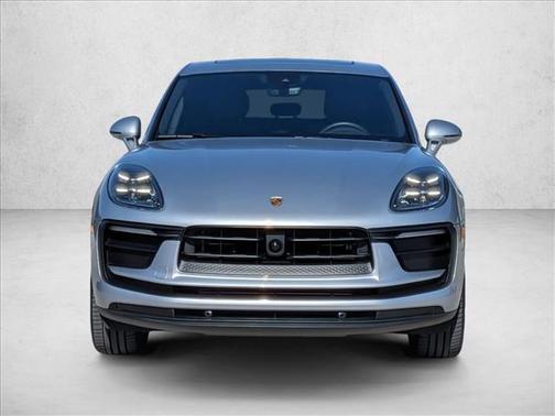 2025 Porsche Macan T