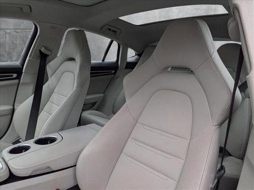 2022 Porsche Panamera Platinum Edition