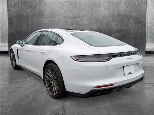 2022 Porsche Panamera Platinum Edition