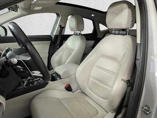 Fuji White 2021 Jaguar E-PACE SE P250 AWD Automatic