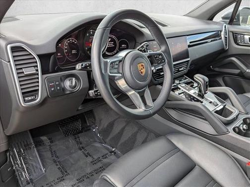 2022 Porsche Cayenne Cayenne