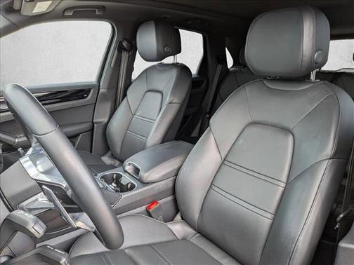 2022 Porsche Cayenne Cayenne