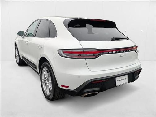 2025 Porsche Macan AWD