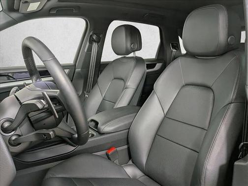 2025 Porsche Cayenne Cayenne