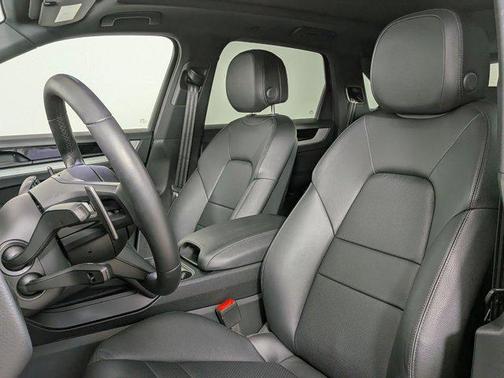 2025 Porsche Cayenne Cayenne