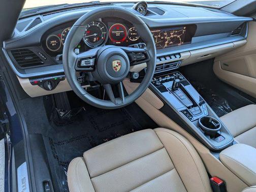 2024 Porsche 911 Carrera 4S Cabriolet