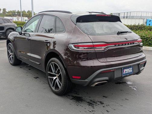 2024 Porsche Macan AWD