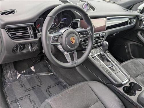 2021 Porsche Macan Base