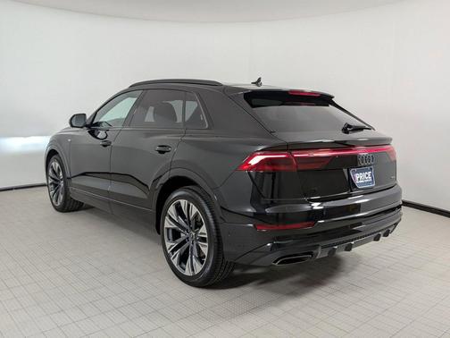 Mythos Black Metallic 2026 Audi Q8 55 Premium Plus