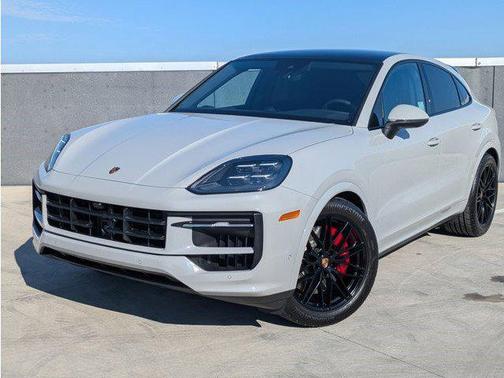 2025 Porsche Cayenne S