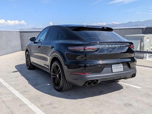 2023 Porsche Cayenne Coupe AWD