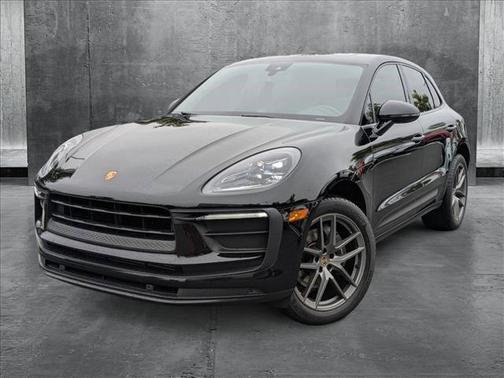 2022 Porsche Macan Base