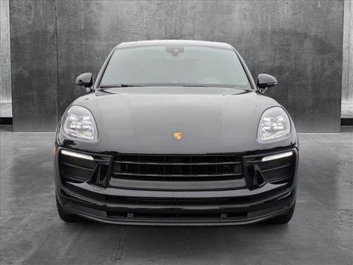 2022 Porsche Macan Base