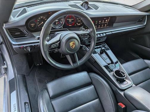 2022 Porsche 911 Carrera