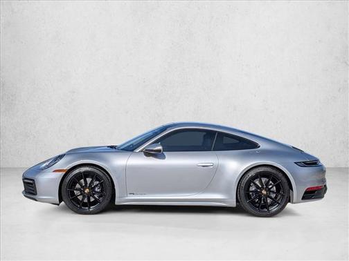 2022 Porsche 911 Carrera