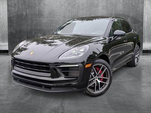 2022 Porsche Macan Base
