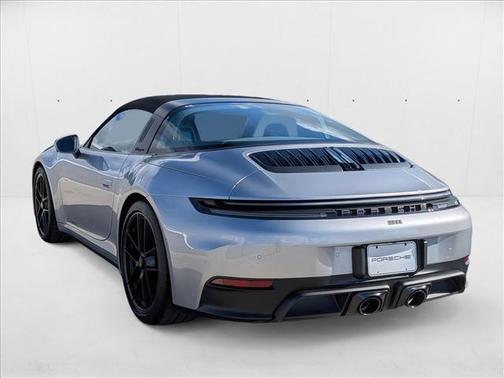 2025 Porsche 911 Targa 4 GTS
