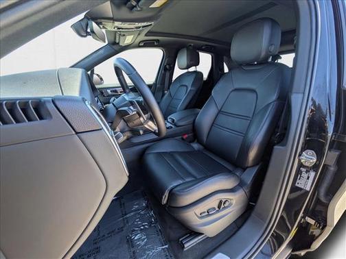 2023 Porsche Cayenne AWD