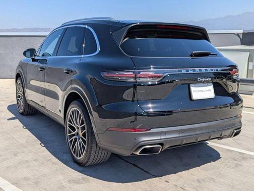 2023 Porsche Cayenne AWD