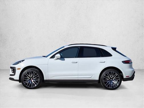 2025 Porsche Macan T