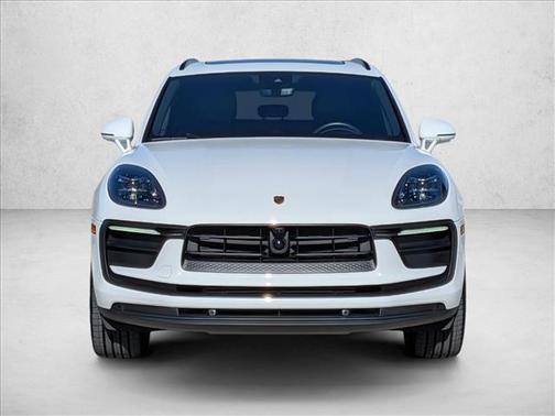 2025 Porsche Macan T
