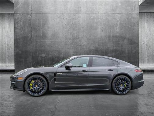 2018 Porsche Panamera E-Hybrid 4