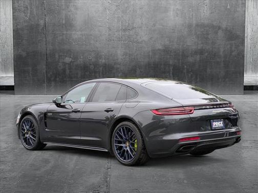 2018 Porsche Panamera E-Hybrid 4