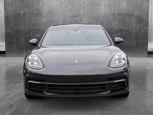 2018 Porsche Panamera E-Hybrid 4