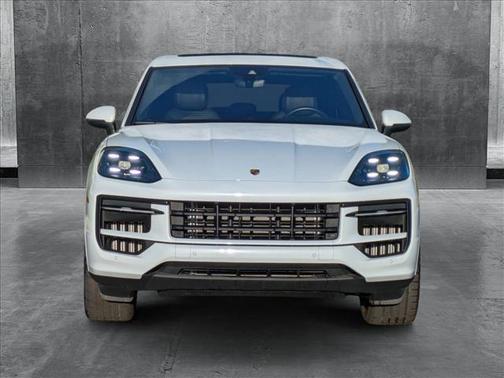 2024 Porsche Cayenne AWD