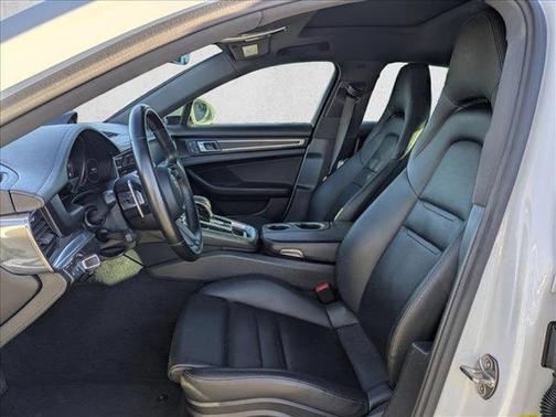 2023 Porsche Panamera 4 Platinum Edition