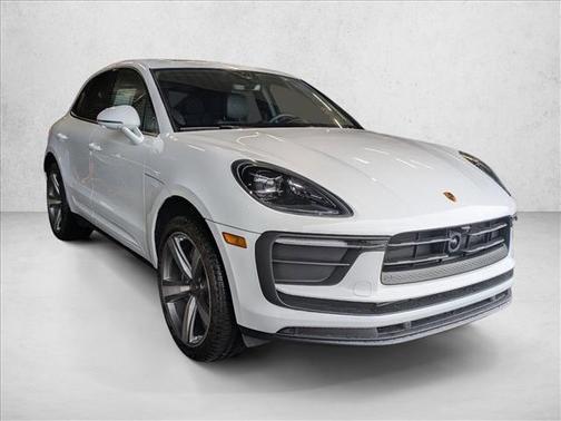 2025 Porsche Macan AWD