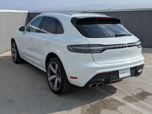 2025 Porsche Macan S