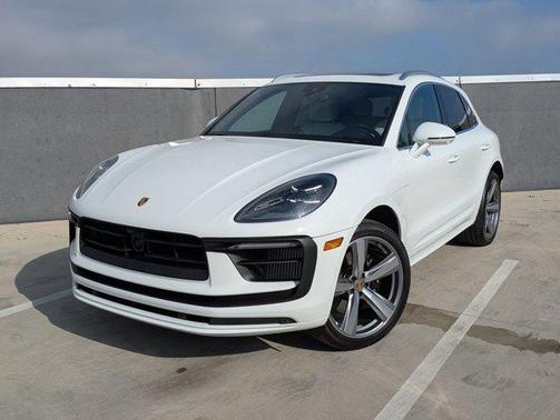 2025 Porsche Macan S