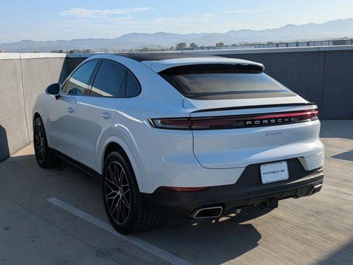 2024 Porsche Cayenne Coupe AWD
