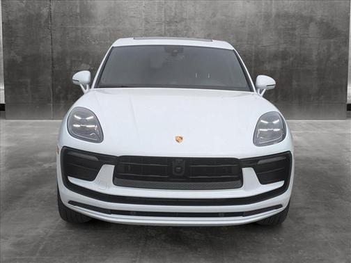 2024 Porsche Macan AWD