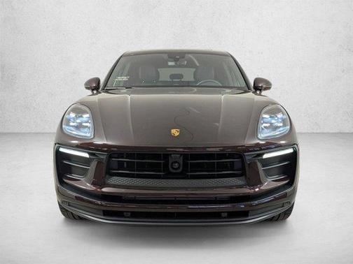 Copper Ruby Metallic 2025 Porsche Macan Macan