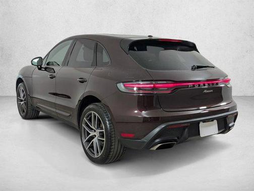 Copper Ruby Metallic 2025 Porsche Macan Macan