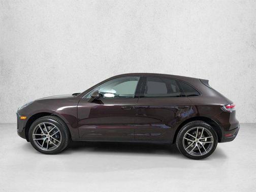Copper Ruby Metallic 2025 Porsche Macan Macan