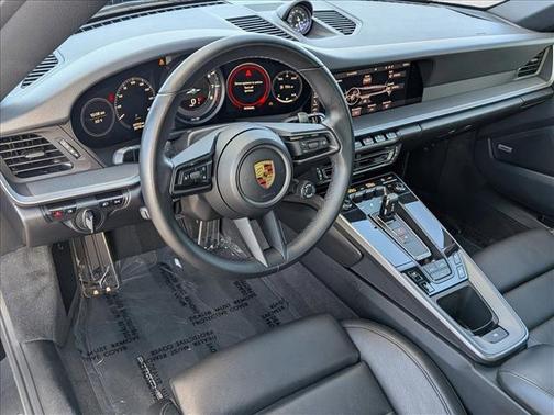 2021 Porsche 911 Carrera