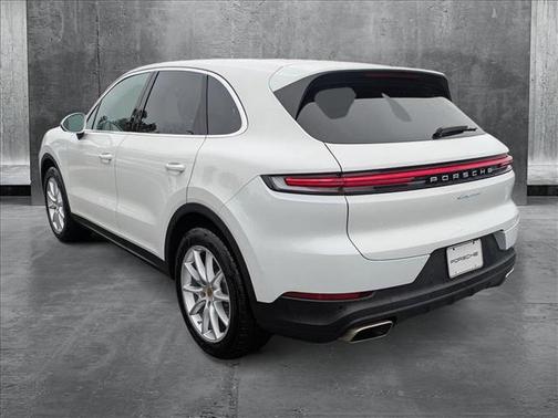 2024 Porsche Cayenne AWD